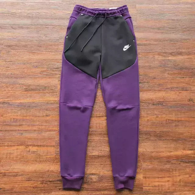 Nike Sportswear Tech Fleece "Purple & Black"