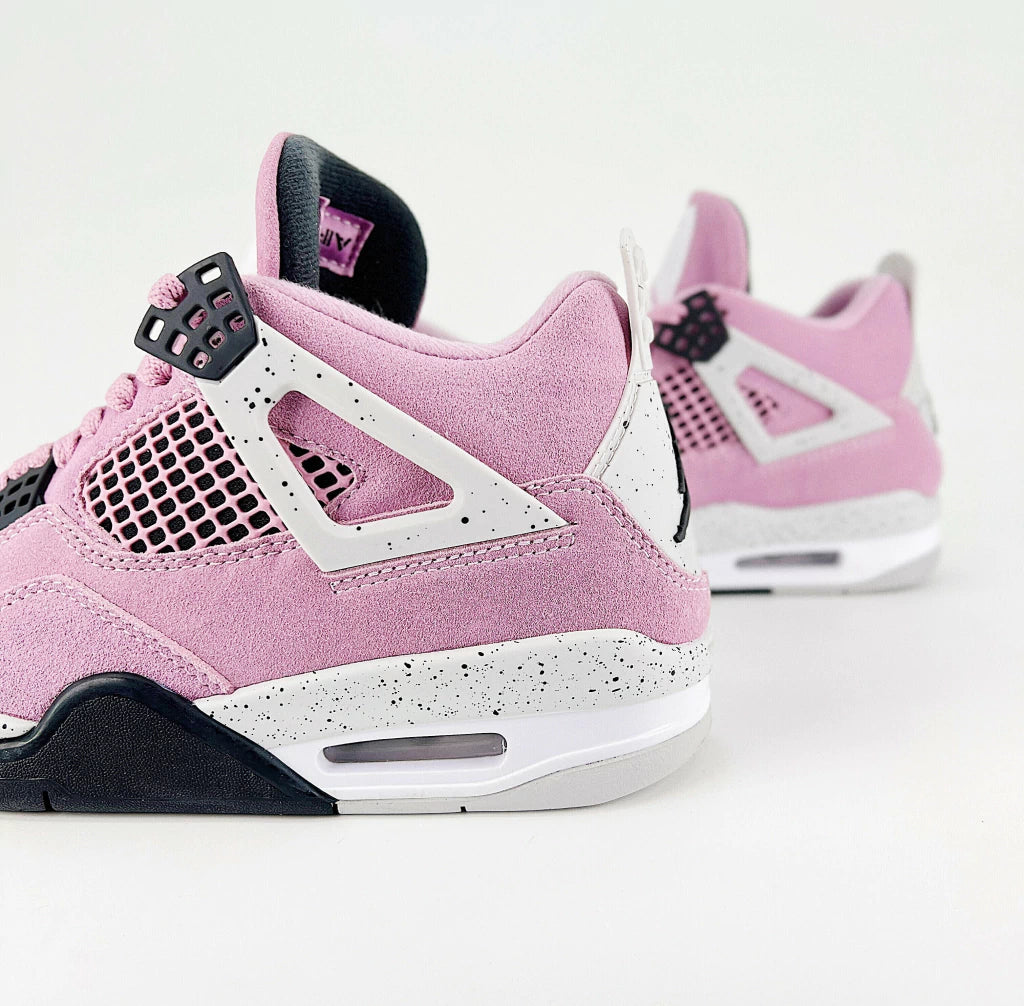 Nike Air Jordan 4 Retro "Orchid" + Pair of Nike socks