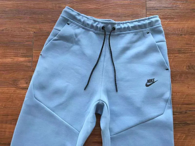 Nike Sportswear Tech Fleece "Light Blue"