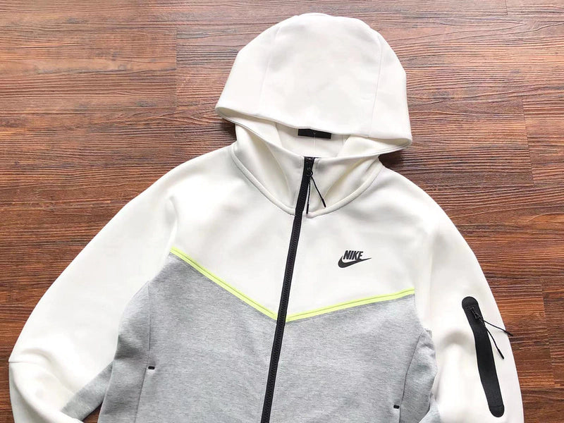 Nike Sportswear Tech Fleece "95 Neon"