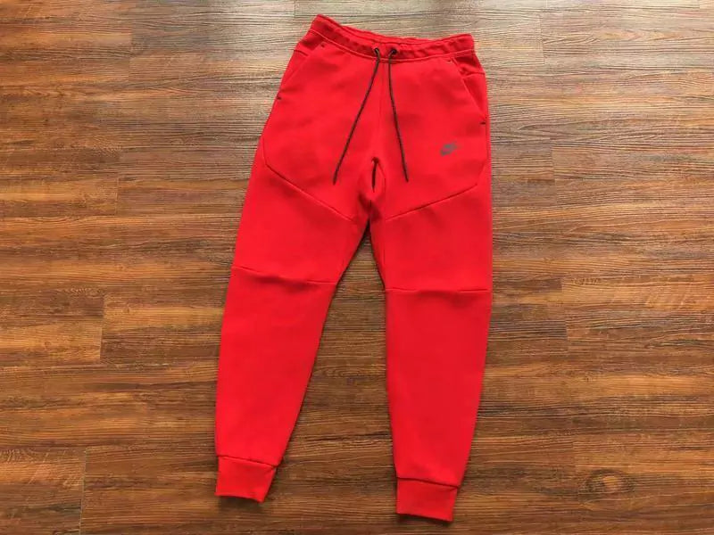 Nike Sportswear Tech Fleece "Red"