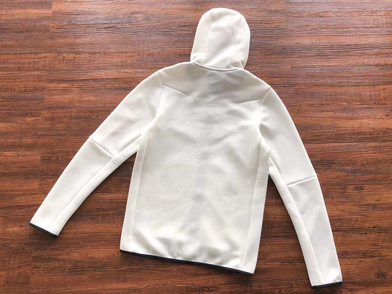 Nike Sportswear Tech Fleece "All White"
