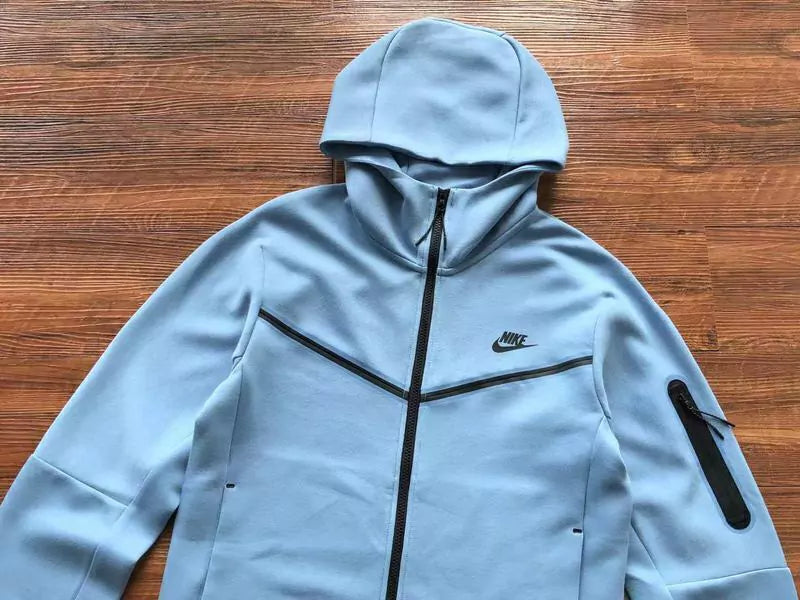 Nike Sportswear Tech Fleece "Light Blue"