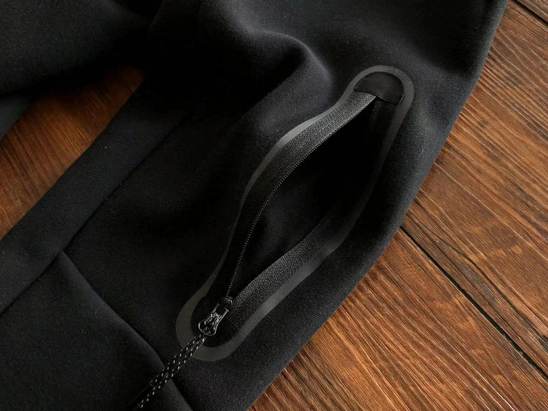 Nike Sportswear Tech Fleece "Full Black"
