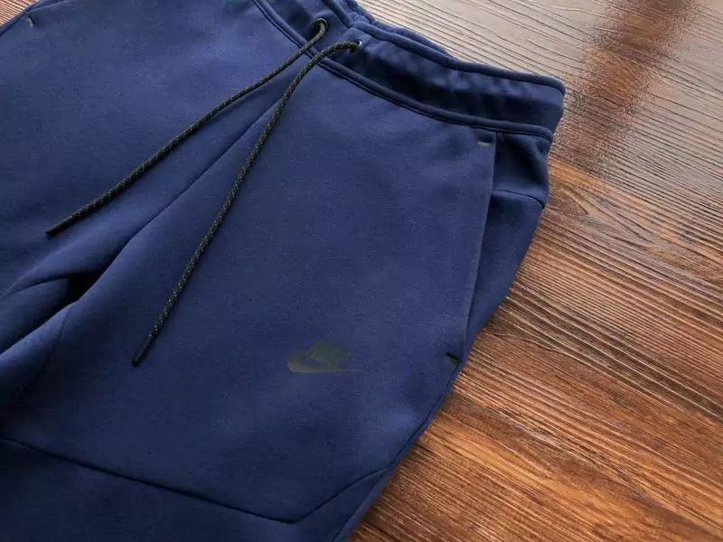Nike Sportswear Tech Fleece "Dark Blue"