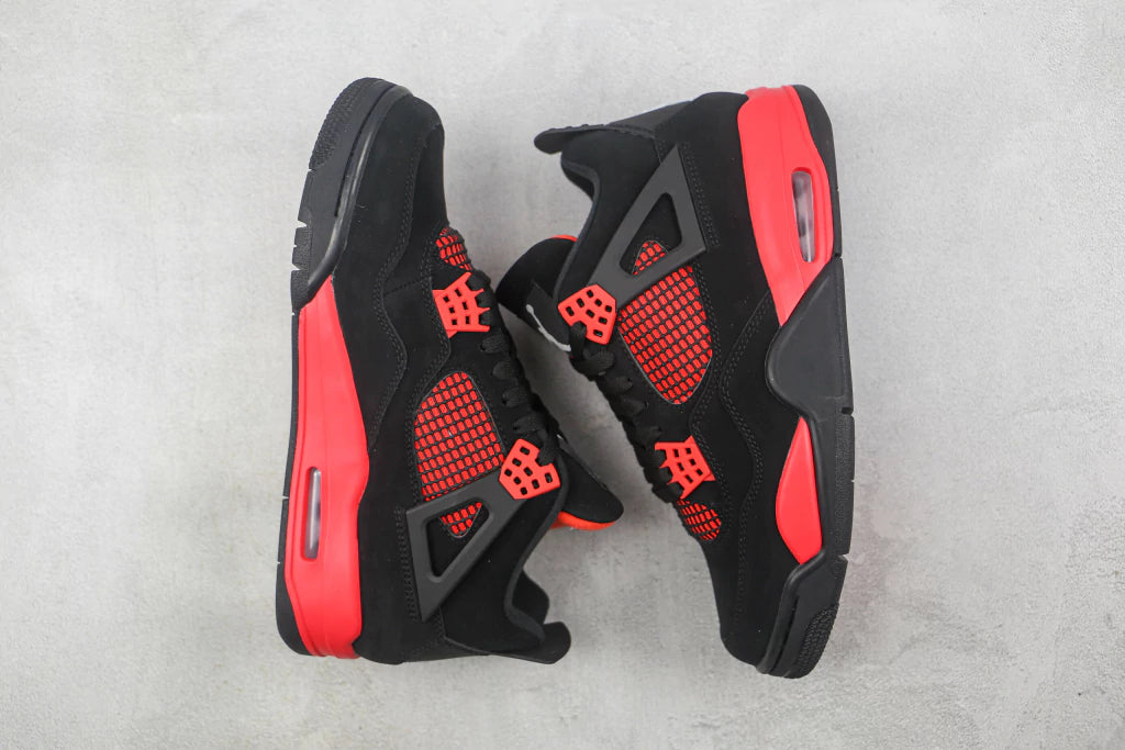 Nike Air Jordan 4 Retro "Red Thunder" + Pair of Nike socks