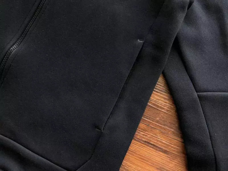 Nike Sportswear Tech Fleece "Full Black"