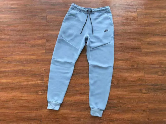 Nike Sportswear Tech Fleece "Light Blue"