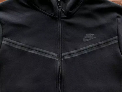 Nike Sportswear Tech Fleece "Full Black"