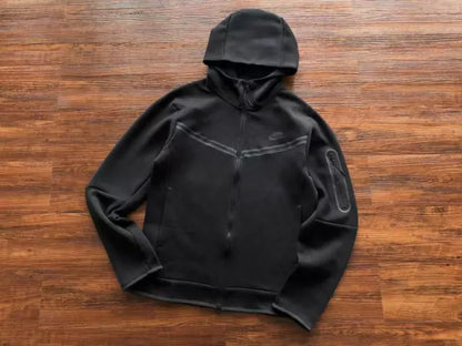 Nike Sportswear Tech Fleece "Full Black"