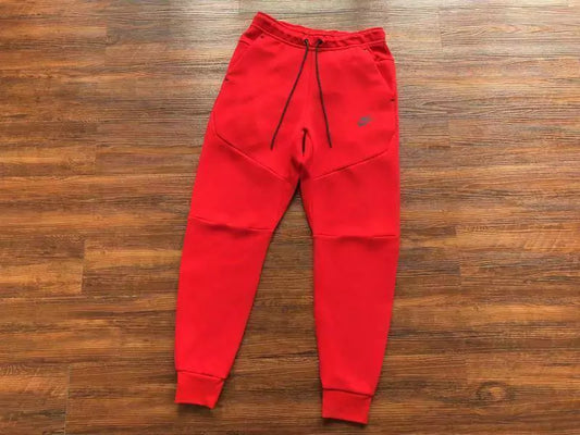 Nike Sportswear Tech Fleece "Red"
