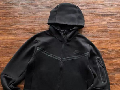 Nike Sportswear Tech Fleece "Full Black"