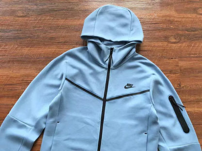 Nike Sportswear Tech Fleece "Light Blue"