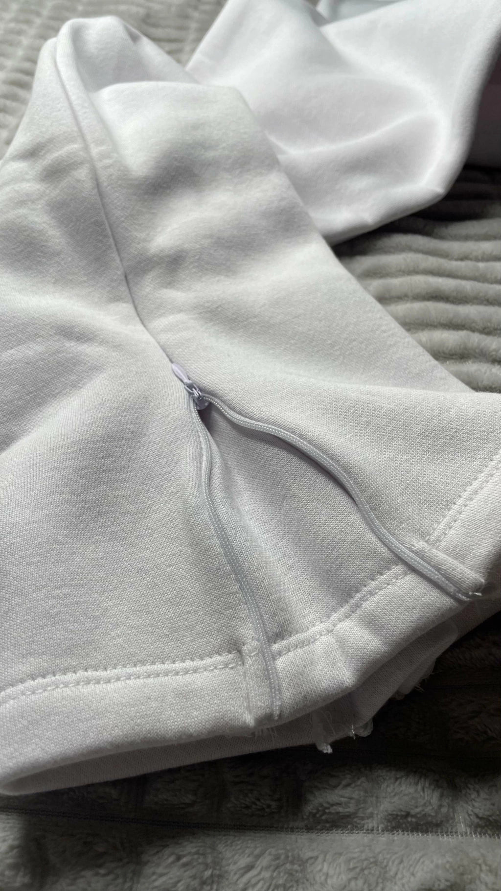 Syna World "White Sky" Sweatshirt Set